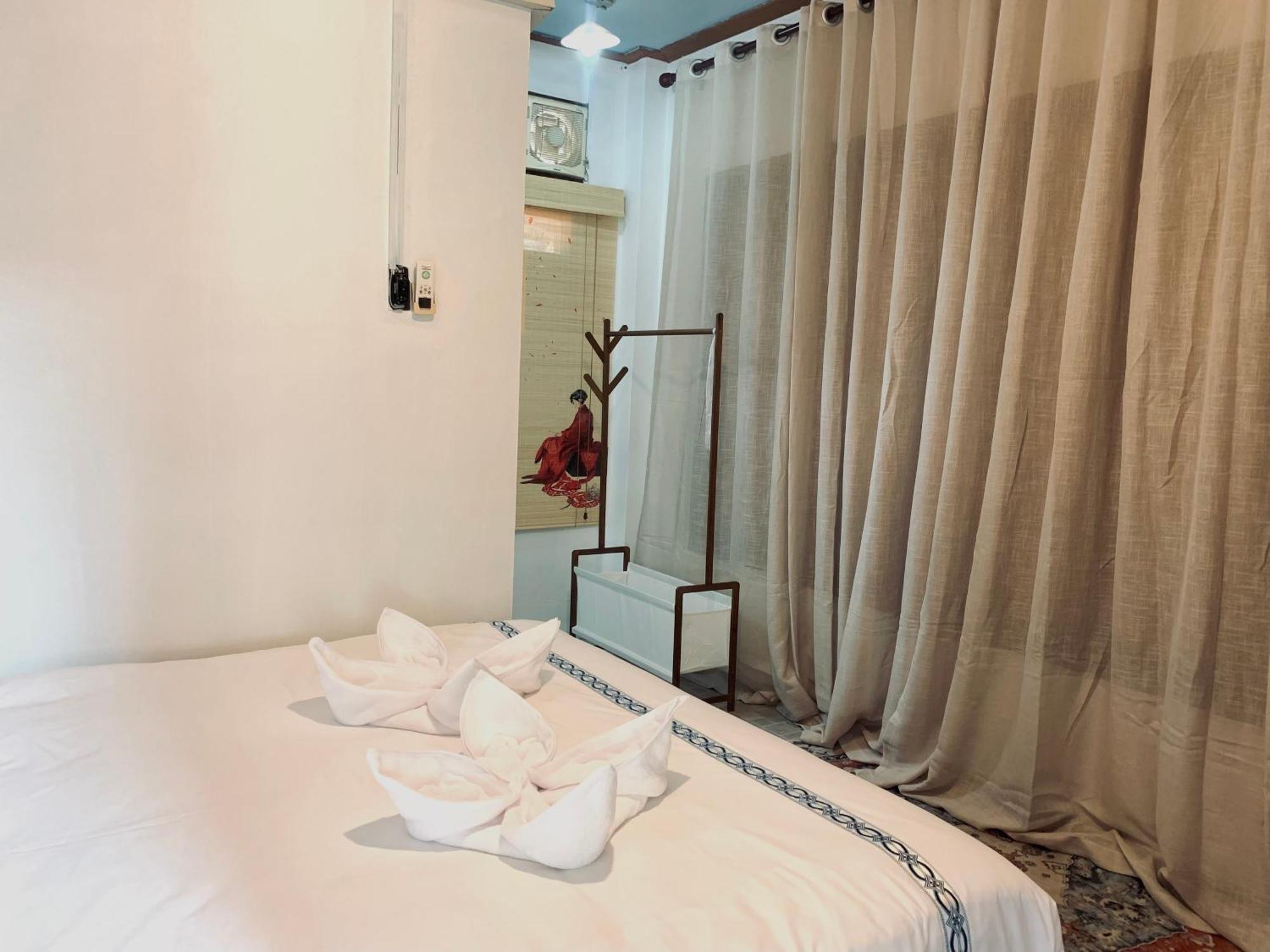 Vangvieng Pool House Hotel วังเวียง ภายนอก รูปภาพ